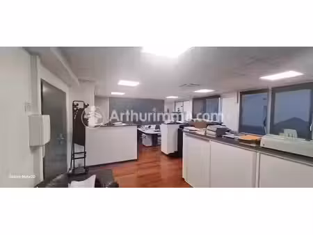 location locaux professionnels 0 pièces 47 m² à lissieu (69380)  847 €