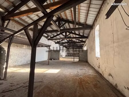 local commercial 404 m² nîmes