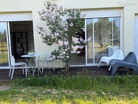 location petit loft (1 grande pièce)