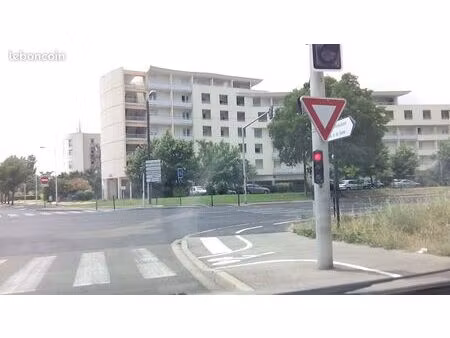 les costières studio 22m2   5° ét  asc  parking  services