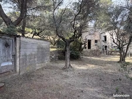 terrain 3 500 m² beaucaire