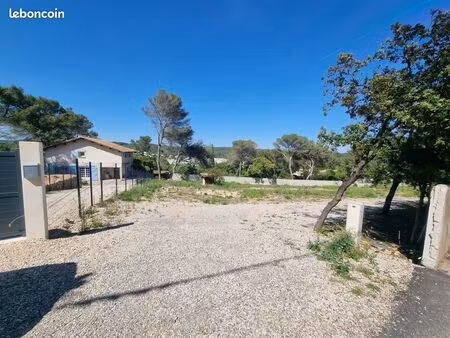 terrain de 824m² viabilisé – hors lotissement