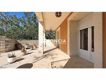 appartement - secteur calme proche commerces et coeur de ville / stationnement et jardin