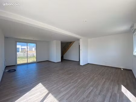 propriété 6 pièces 125 m²