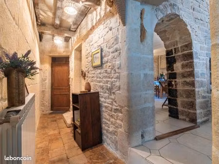 immeuble 8 pièces 289 m²