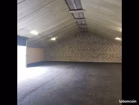 entrepôt de 300 m2 à milizac-guipronvel