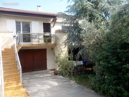 villa nimes p4 jaures puech du teil