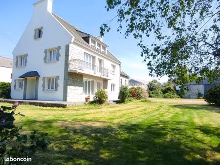 maison 10 pièces 257 m²