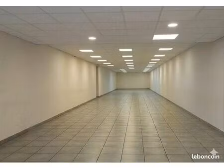 ​nîmes - murs commerciaux 250 m² - emplacement n°1 - vendu libre