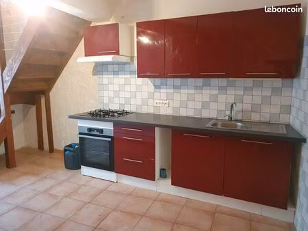 appart 60m² avec cave dans village