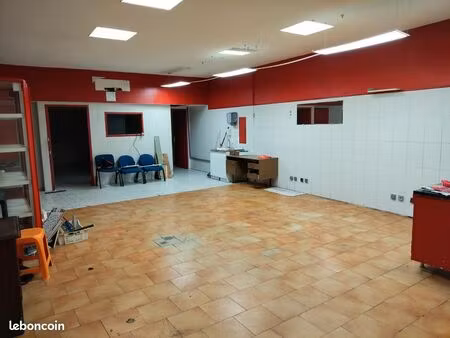 grand local commercial 94 m2 avenue de l'europe