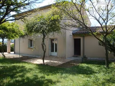 logement 95 m²+ garage