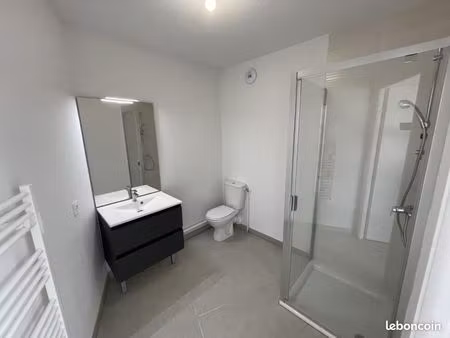 studio 1 pièce 30 m²