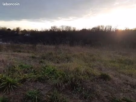 terrain 324 m² castelnau d estretefonds