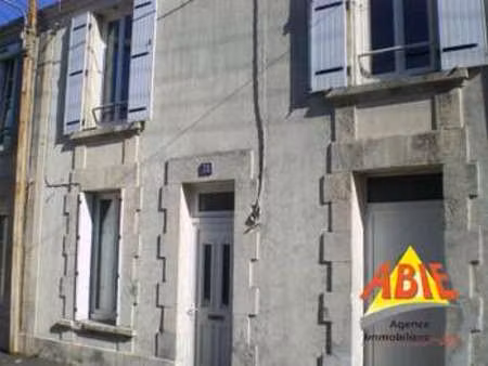 vente maison à fontenay-le-comte (85200) : à vendre / 115m² fontenay-le-comte