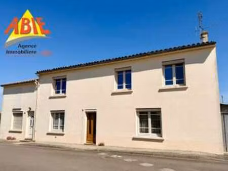 vente maison à saint-martin-de-fraigneau (85200) : à vendre / 130m² saint-martin-de-fraign