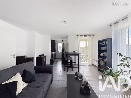 appartement 3 pièces 64 m²