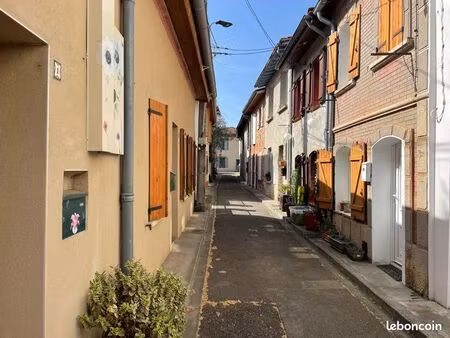 ? maison de village 72 m² – centre portet – 2 ch + combles aménageables