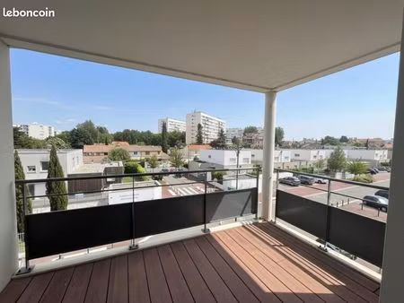 appartement 3 pièces 63 m²