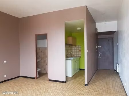 immeuble 400 m² montrejeau