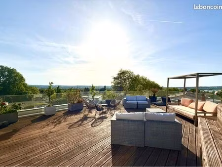très bel appartement 90m2  toit-terrasse (rooftop) 3 chambres