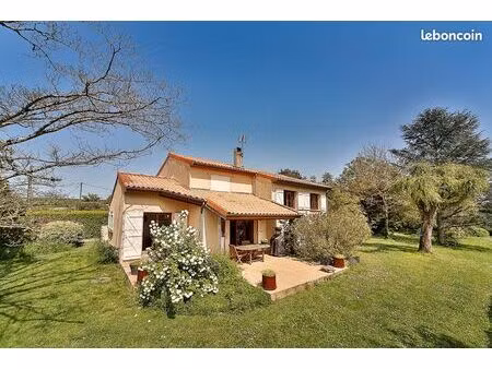 maison 6 pièces 132 m²