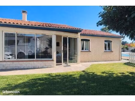 villa 145m2 avec piscine et deux verandas