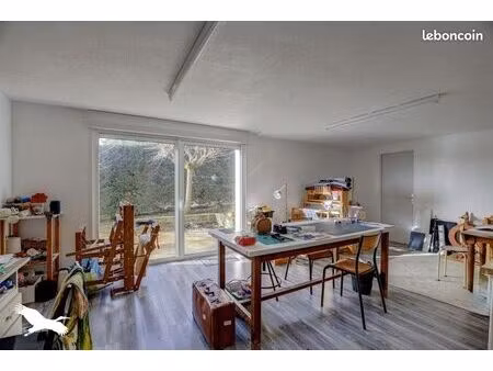 maison 7 pièces 147 m²