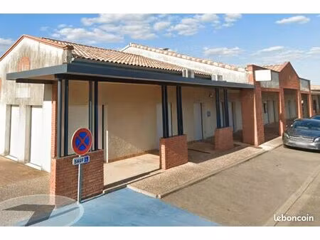 local commercial 55 m² muret