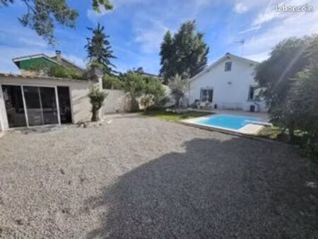 villa contemporaine d'exception  4ch  piscine  sans vis à vis