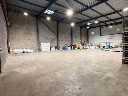 local 470 m² villeneuve-tolosane