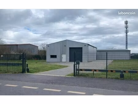 batiment professionnel bessières 230 m2 et 2000 m2 d’extérieur