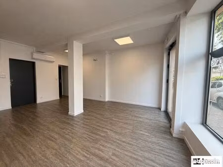 local commercial 41 m² cazeres