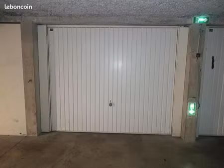 garage/box 18 m² muret