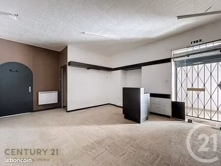 local commercial 49 m²