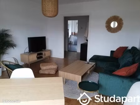 chambre 1 pièce 11 m²