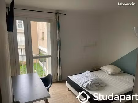 chambre 1 pièce 40 m²