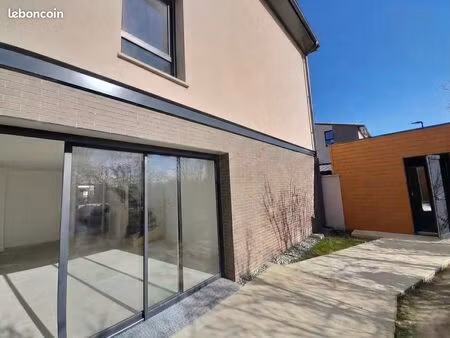 maison 5 pièces 105 m²