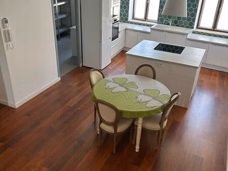 duplex t4 meublé – 3 chambres – clim réversible – prestations de qualité