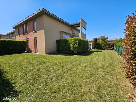 t3 avec grand jardin (muret sud)