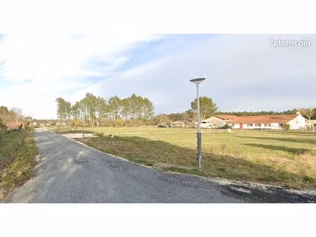terrain 750 m² le porge