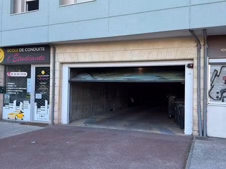 location parking talence