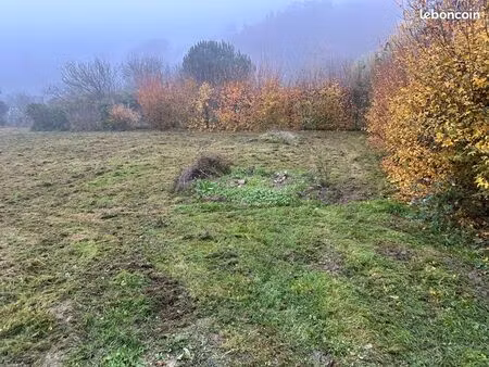 terrain constructible 700 m