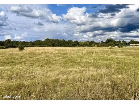 terrain 1 599 m² pompejac