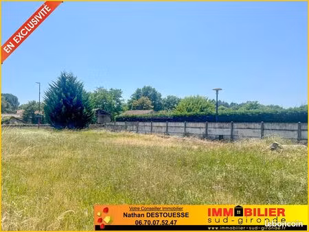 terrain 700 m² landiras
