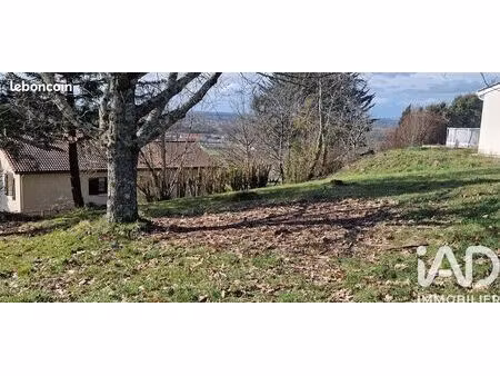 terrain 840 m² rions