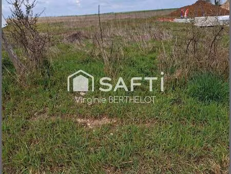 vente terrain à villiers-en-plaine (79160) : à vendre / 2053m² villiers-en-plaine