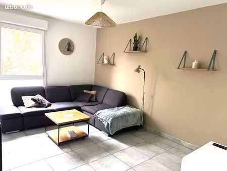 t3 duplex 75 m2 bassens