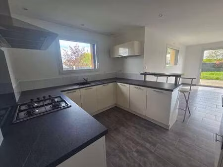 location maison à saint-bihy (22800) : à louer / 106m² saint-bihy