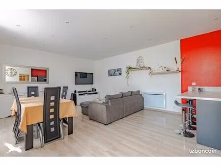 maison 3 pièces 82 m²